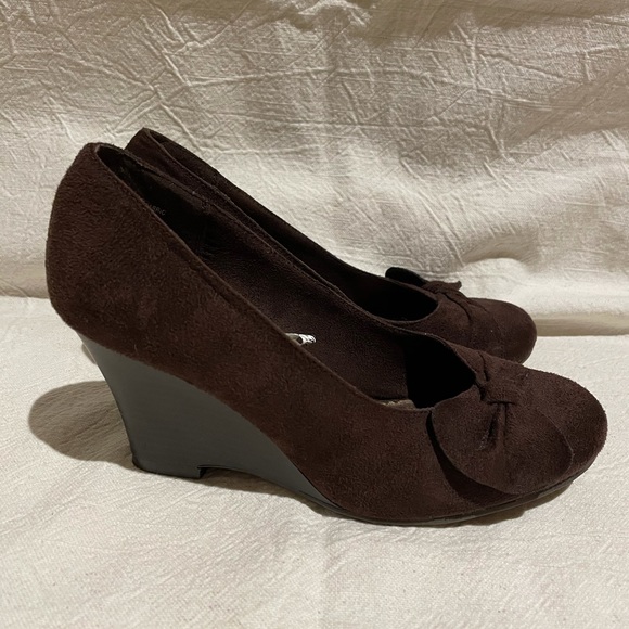 Wedge heel - Picture 2 of 3